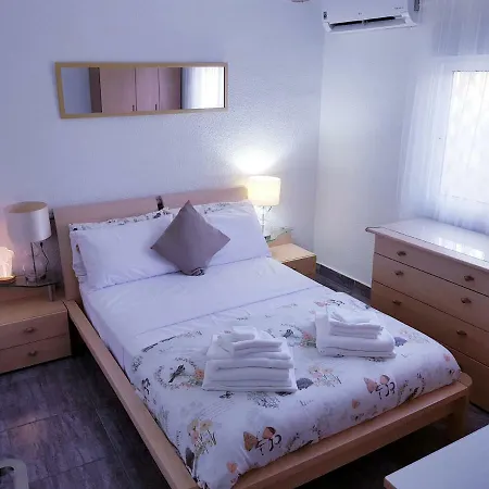 Villa Detached With Private Pool In